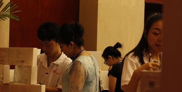 美容院宣传语,美容院周年庆活动朋友圈宣传语?图17