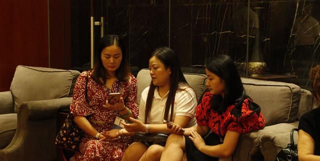 美容院宣传语,美容院周年庆活动朋友圈宣传语?图19