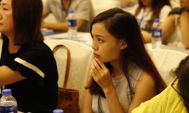 美容院宣传语,美容院周年庆活动朋友圈宣传语?图11