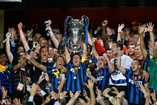 今年巴萨最强阵容（外媒评十年十大球队）(2)