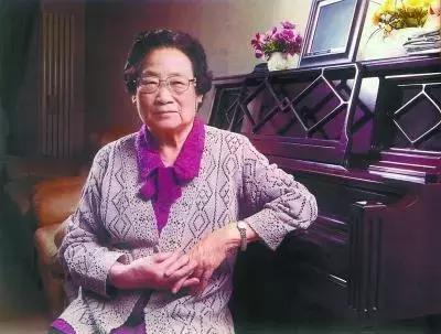 屠呦呦有合成青蒿素吗(罕见诺奖得主屠呦呦首次发布青蒿素的发现过程)(2)