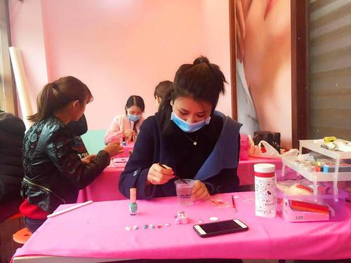 新手学美甲基本步骤（如何快速学习美甲）(7)