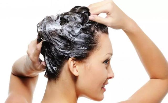 好用的儿童洗发水排行榜（6款洗发水分析强生）(1)