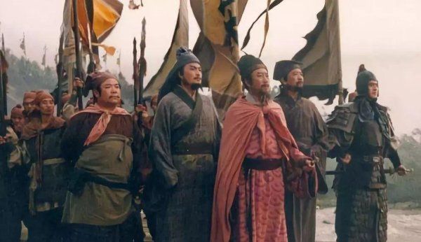 武德大夫、楚州安抚使兼兵马都总管,宋江受封楚州安抚使兼兵马都总管图8