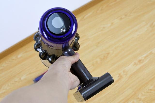 戴森吸尘器v11各种版本怎么选(戴森V11手持无绳吸尘器体验)(3)