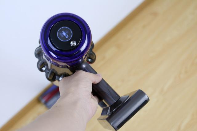 戴森吸尘器v11各种版本怎么选(戴森V11手持无绳吸尘器体验)(22)