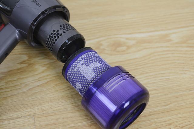 戴森吸尘器v11各种版本怎么选(戴森V11手持无绳吸尘器体验)(7)