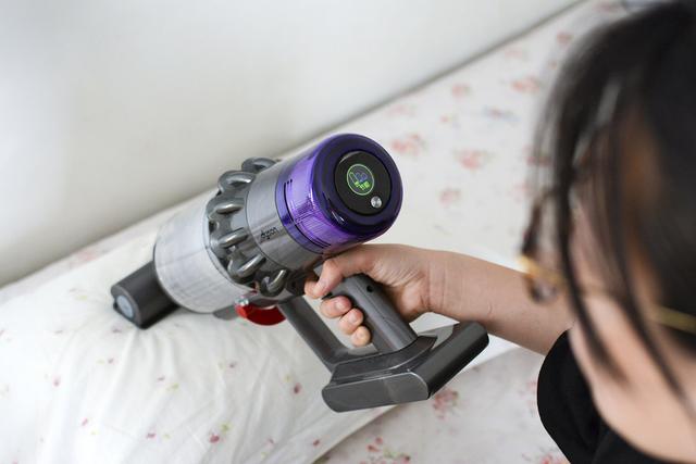 戴森吸尘器v11各种版本怎么选(戴森V11手持无绳吸尘器体验)(30)