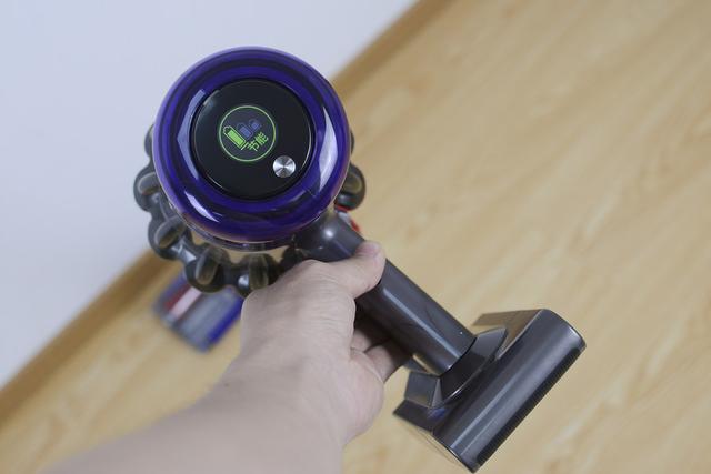 戴森吸尘器v11各种版本怎么选(戴森V11手持无绳吸尘器体验)(21)