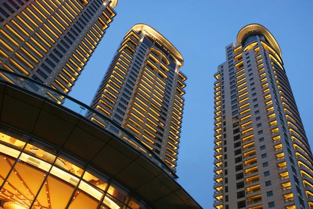 汤臣一品二公子现状（从小花到富家女）(1)