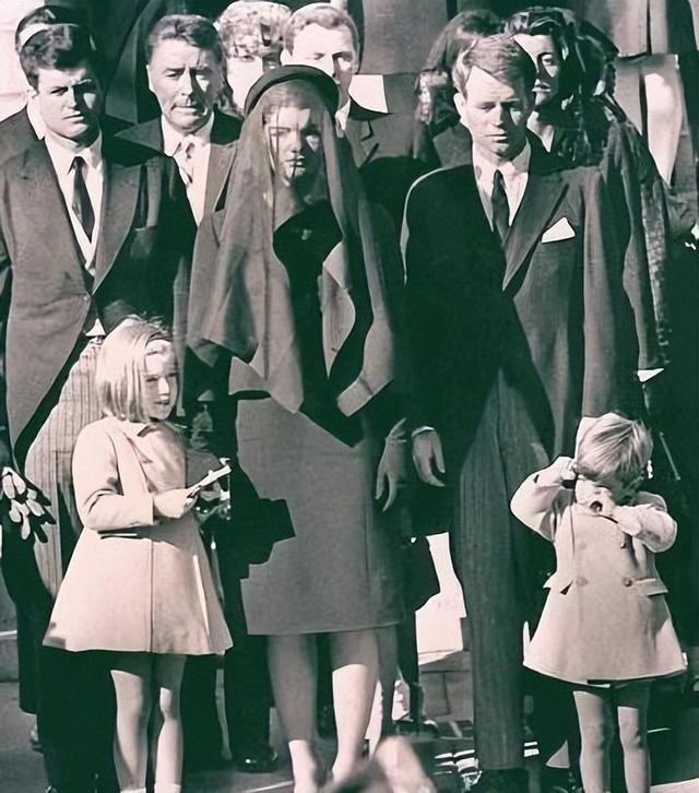 约翰肯尼迪在哪遇刺（1963年美国总统约翰）(23)