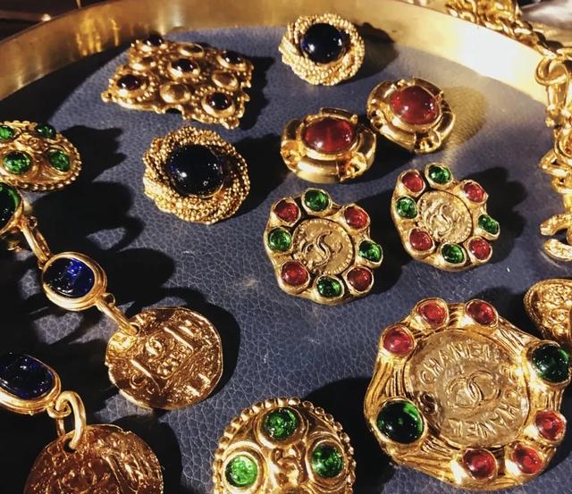 香奈儿珠宝系列都有哪些(你要的香奈儿Vintage珠宝都在这里)(4)