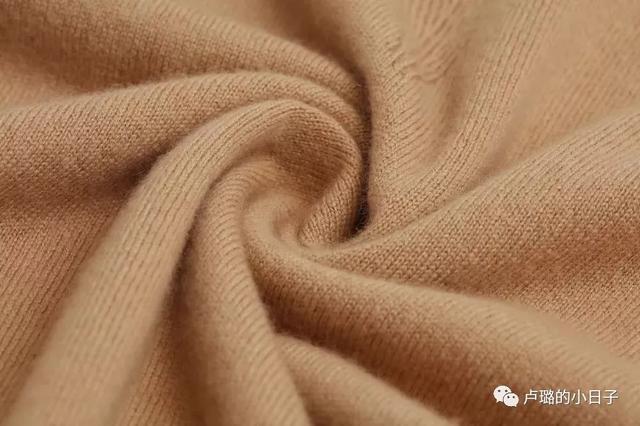 羊绒衫的款式推荐(冬日有质感的羊绒衫)(17)