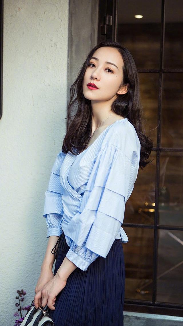 让人最讨厌的四位明星（其实耍大牌没人理）(23)