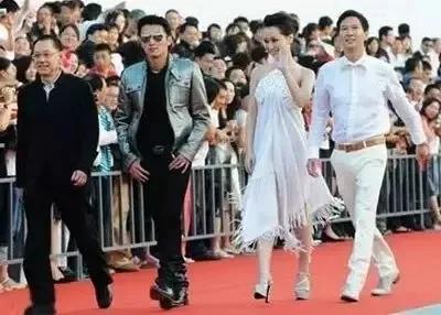 刚出道获成龙钦点的是谁(刚出道获成龙钦点)(7)