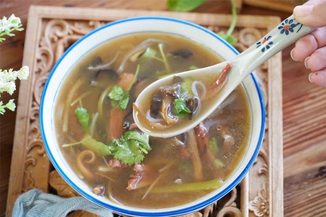 小寒节气应该吃啥食物(明日小寒九种抗寒)(12)