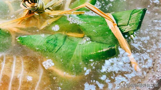 粽子一般煮多长时间好吃又好看(粽子用清水煮就错了)(3)
