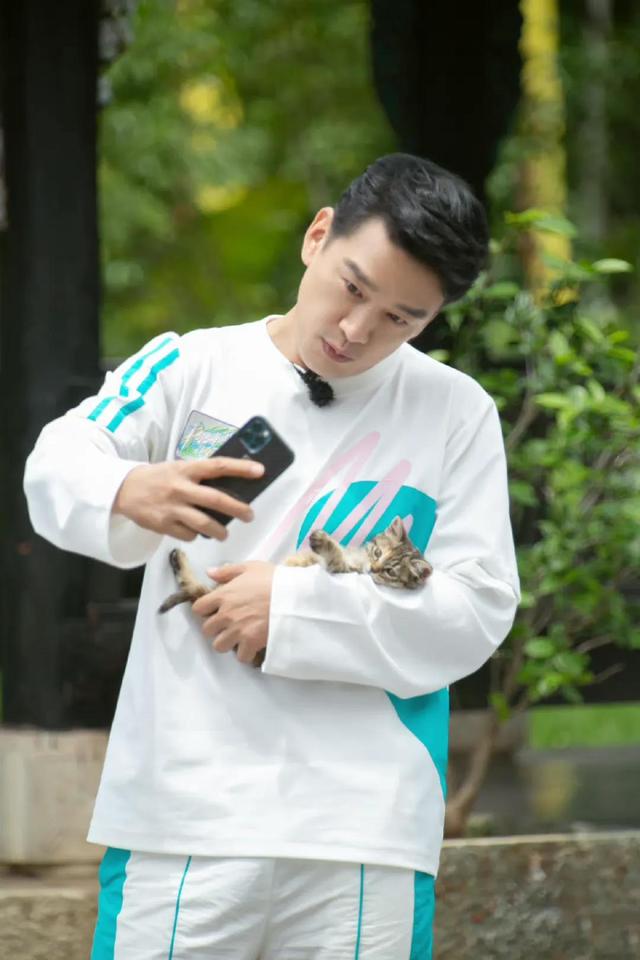 演员王耀庆婚姻状况(为了不搬家娶了房东女儿)(11)