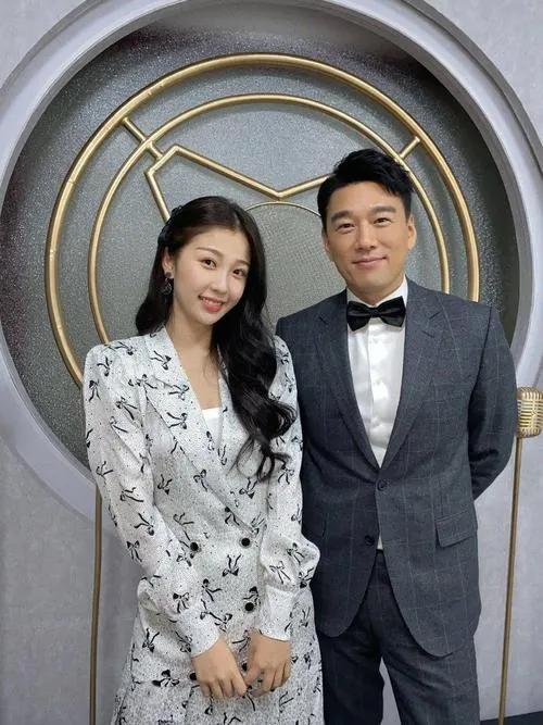 演员王耀庆婚姻状况(为了不搬家娶了房东女儿)(16)