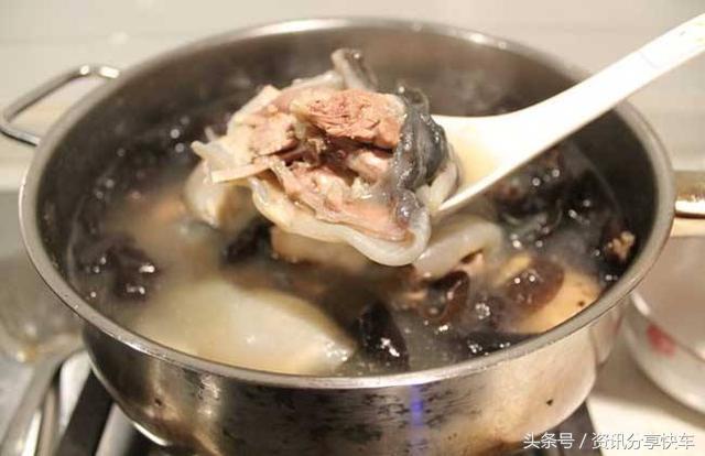 最好吃的13种家常汤做法（家常汤的40种做法）(19)