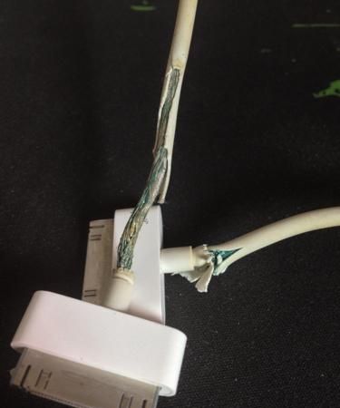 数据线外皮破了妙招热缩管