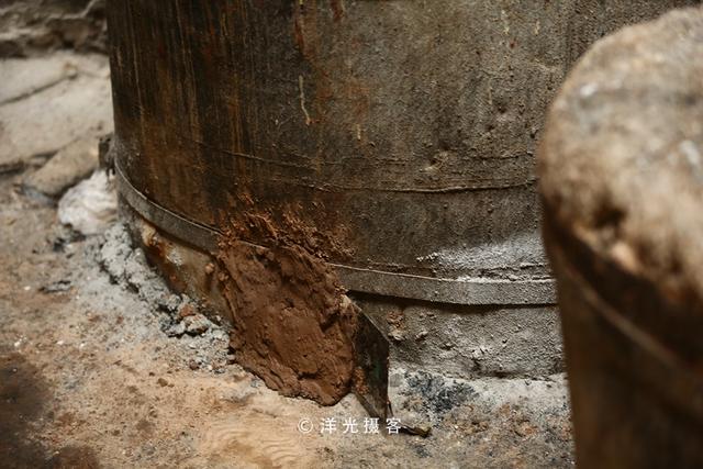 适合烤全羊的馕坑(原来用它加热馕坑)(6)