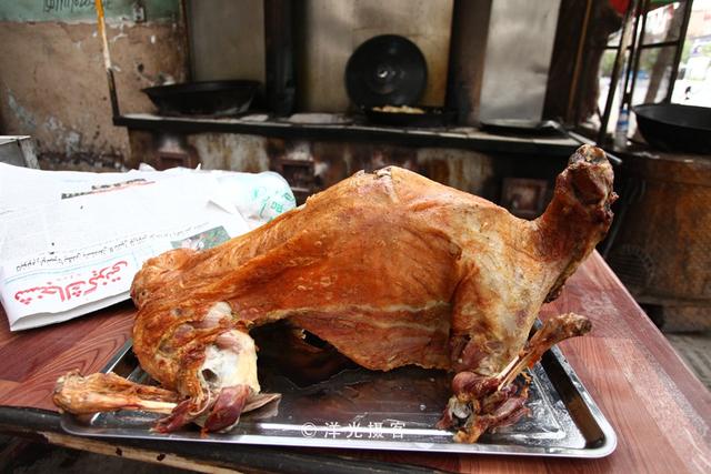 适合烤全羊的馕坑(原来用它加热馕坑)(13)