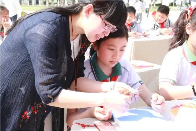 中考作文优秀段落开头(中考作文技法开头)(1)