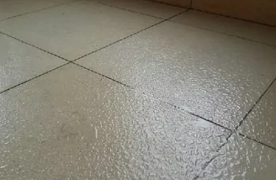 ​地潮湿怎样解决办法,房间地面潮湿有什么办法可以解决