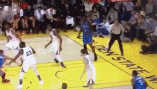 邓肯最难打破的一个纪录(NBA历史那些奇葩吹罚)(7)