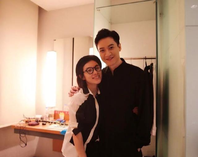 刘璇二胎生产过程曝光(40岁刘璇怀二胎肚子长满红疹)(5)