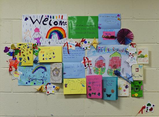 欧洲难民潮最新消息(世界曾见证这些温暖的瞬间)(12)