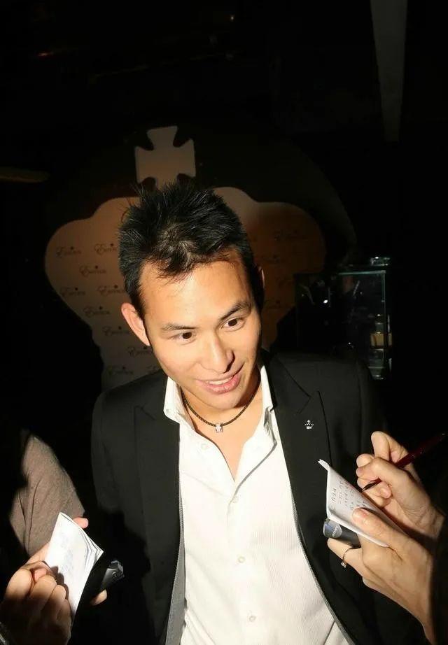 香港英皇旗下艺人(英皇百亿太子只生孩子不结婚)(14)