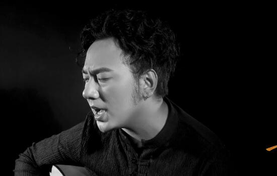 歌曲点歌的人原唱是谁