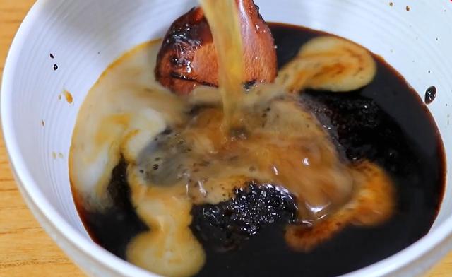 猪蹄炖黄豆好吃又简单(这个季节最适宜的做法)(7)