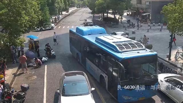 小伙体操运动员(救人体操哥)(3)