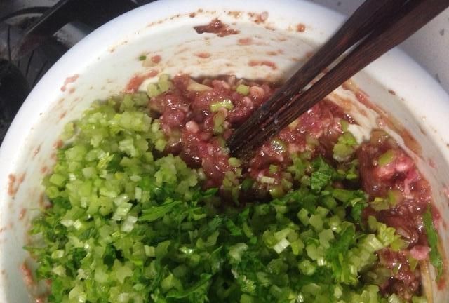 王刚牛肉饺子馅的做法大全