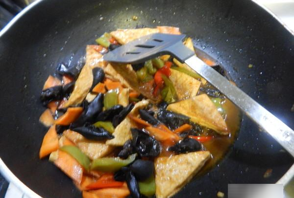 辣豆腐怎么炒,辣豆腐的家常做法图14