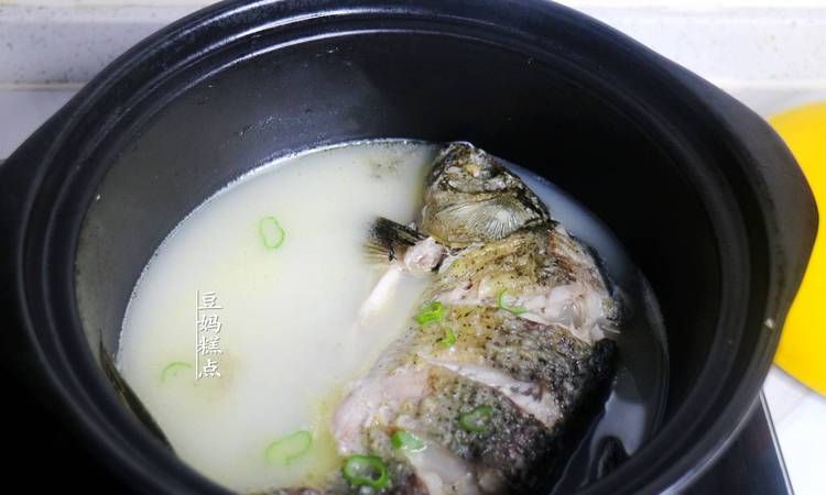 鲫鱼汤需要熬多久最好