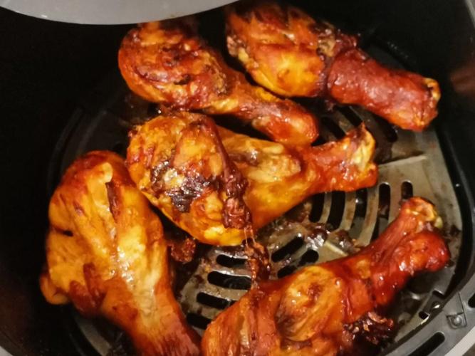 空气炸锅做炸鸡腿(使用空气炸锅炸鸡腿方法)