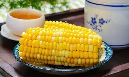 玉米是熟冻好还是生冻好,玉米生着冻好还是熟着冻好吃图5