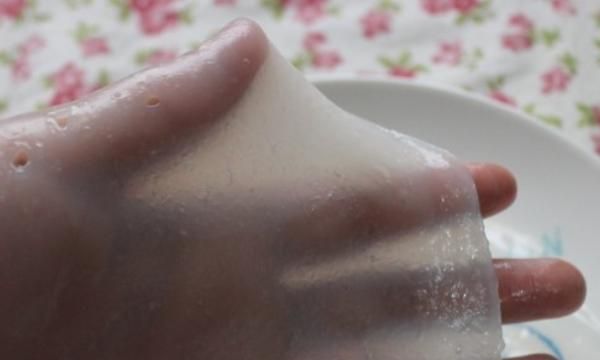 怎么在家做凉皮,在家用澄面做的凉皮发白?图9