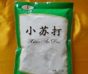 衣服染了颜色怎么去掉,衣服会掉色,把桌子和凳子染紫了,该怎么去掉意思?图2