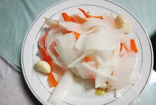 泡萝卜的腌制方法酸脆,腌白萝卜怎么腌好吃又脆酸甜图6