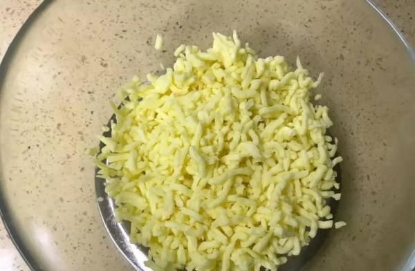 乳酪与芝士有什么区别,干酪,乳酪,奶酪,芝士,优酪乳,到底有什么区别?图2