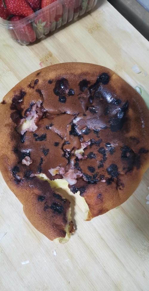 电饭煲蛋糕老是糊底