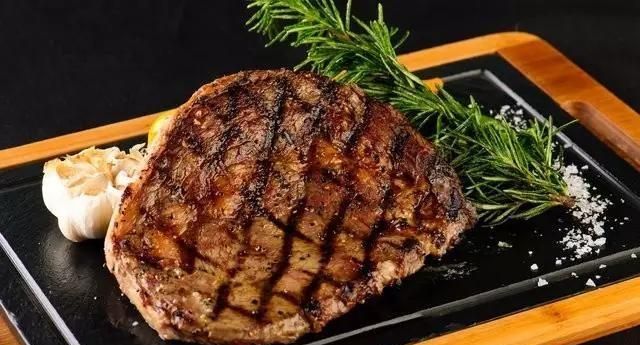 西餐牛排有几种,西餐中经常选择的九类有哪几种?图4