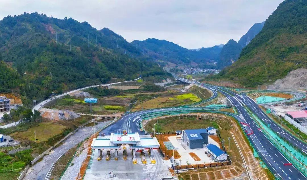 凌云县是哪个市(广西凌云县属于哪个市)