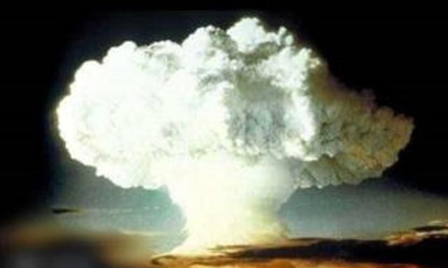 我国第一颗原子弹叫什么,我国第一颗原子弹是谁造出来的?图3