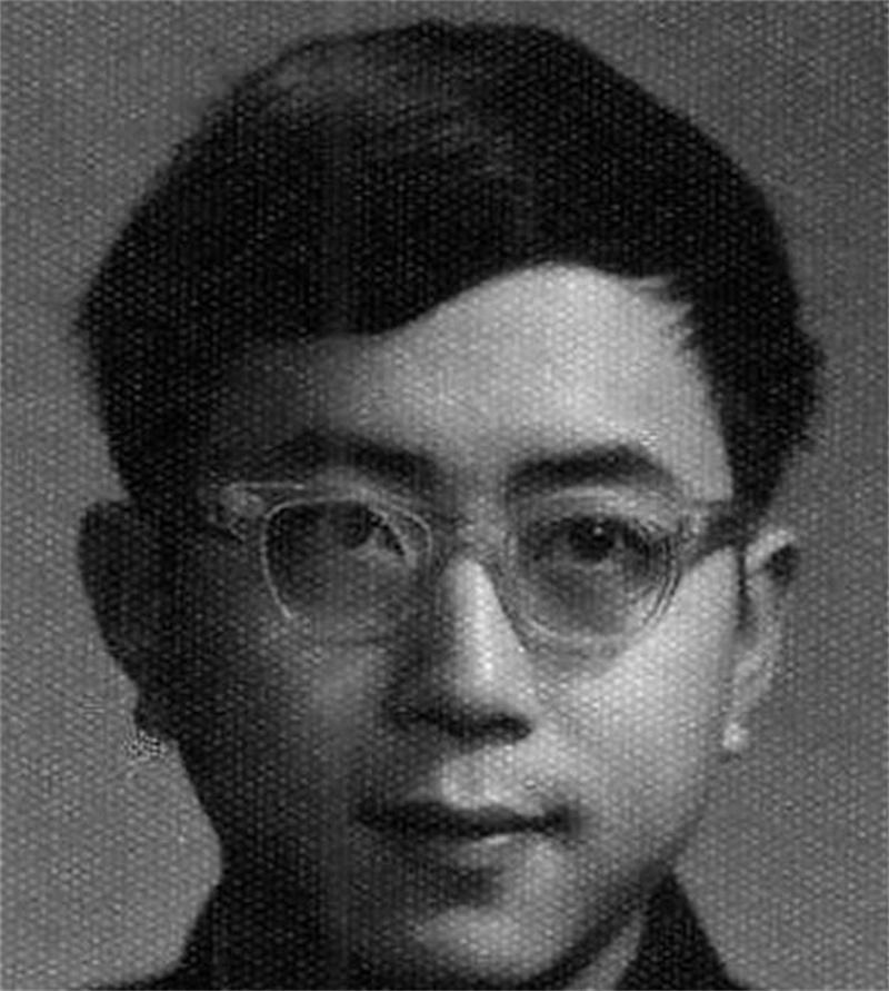 余秋雨简介及个人资料(余秋雨:靠妻子寄打工费生活,成名后抛弃妻子,迎娶“唐僧母亲”)